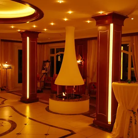 Dreiflüssehof Hotel 4*