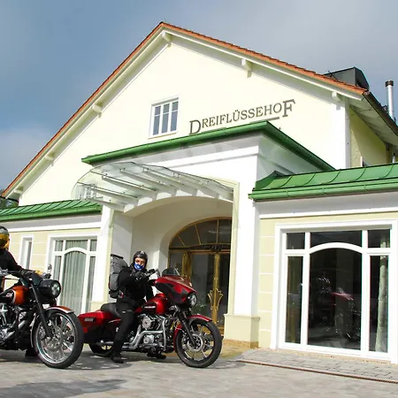 Dreiflüssehof